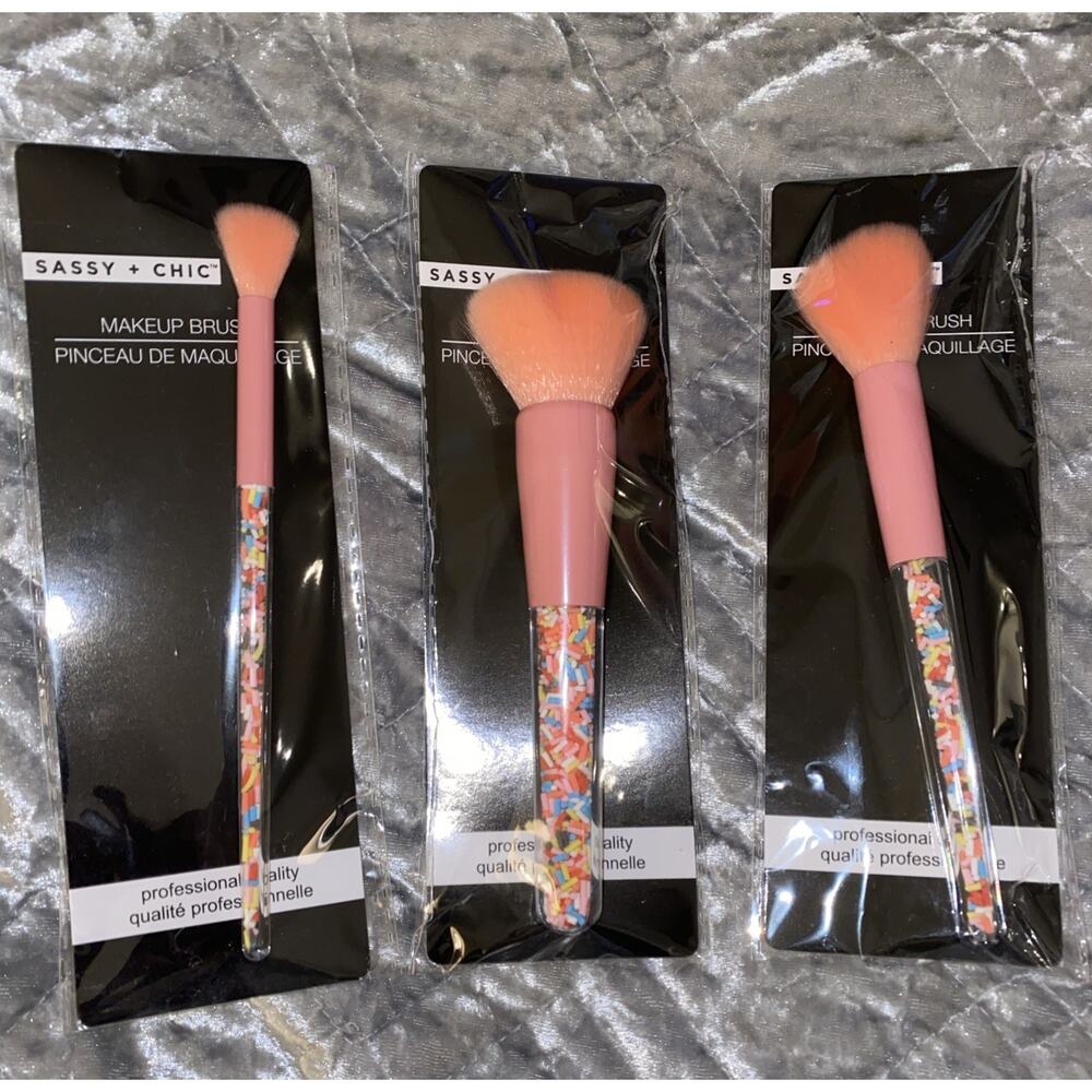 Sassy + Chic Candy Sprinkles‎ Makeup Brush Kit Lot Of 3
